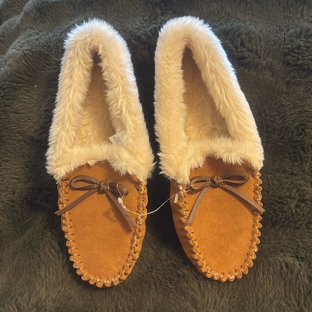 WOMENS 8 J CREW MOCCASINS SLIPPERS NEW
